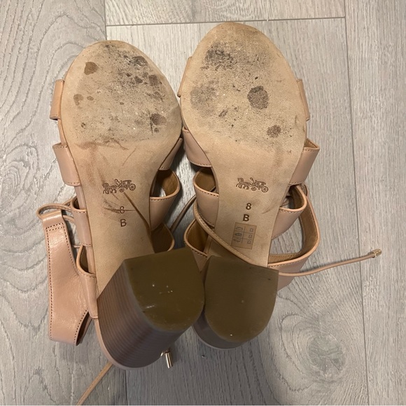 Coach Sandals sz 8 - Picture 2 of 2